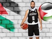 منع قائد منتخب فلسطين من دخول أمريكا بسبب منشورات مناهضة للحرب على غزة