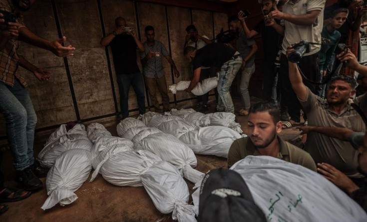 شهداء ومصابون جراء قصف الاحتلال خيمة نازحين في مواصي خان يونس