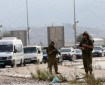 الاحتلال ينصب حاجزا عسكريا على مدخل حلحول شمال الخليل