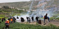 إصابات خلال قمع الاحتلال مسيرة منددة بالاستيطان شرق رام الله