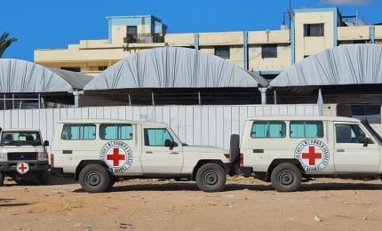 الإعلام العبري: إسرائيل تعرف مواقع 9 من 13 جثة لرهائنها في غزة