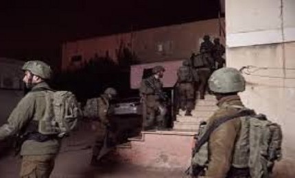 الاحتلال يداهم عدة منازل خلال اقتحام نابلس