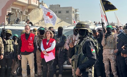 مسؤول إسرائيلي: أمريكا غير مهتمة بإعادة جثامين الأسرى من غزة