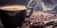 خبراء ينصحون بوضع الملح على القهوة.. والسبب؟