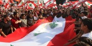 لبنان: المتظاهرون يواصلون قطع الطرقات احتجاجا على الأوضاع المعيشية