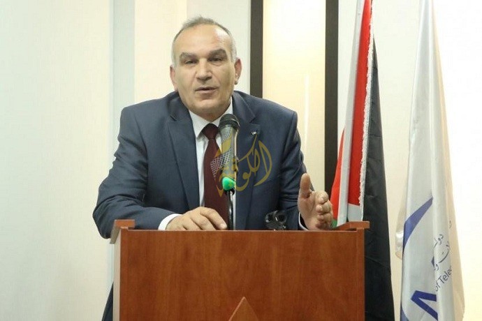 وزير الاتصالات وتكنولوجيا المعلومات اسحق سدر